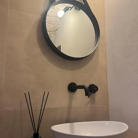 לינה וארוחת בוקר Borgo Sant' Angelo Exclusive House